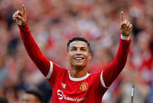 1631440934584064134.jpg 47792071-9981193-Cristiano_Ronaldo_admitted_to_feeling_nervous_ahead_of_his_Manch-a-9_1631395722769.jpg